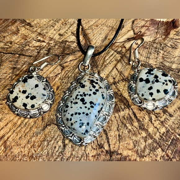 Dalmation Jasper Pendant & Earrings Set - Picture 5 of 8